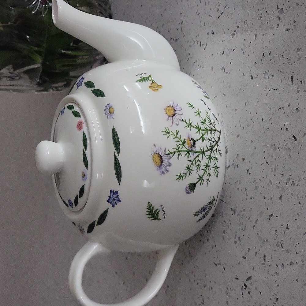 Kent Pottery Teapot